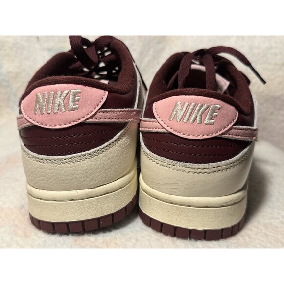 Nike Dunk Low Premium Valentine's Day  Size 8.5 - Picture 4 of 8